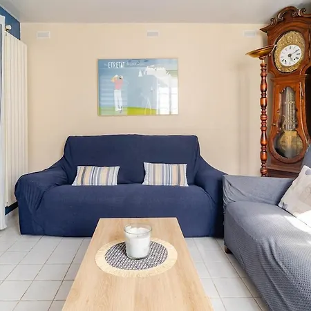 Maison Meuble 3 Etoiles *