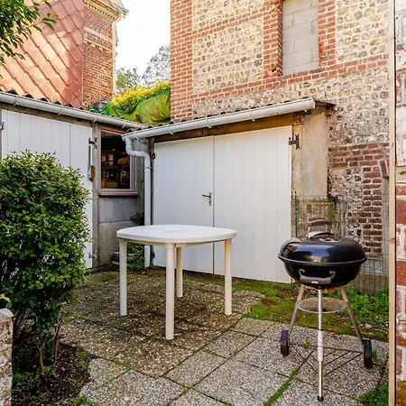 Maison Meuble 3 Etoiles *