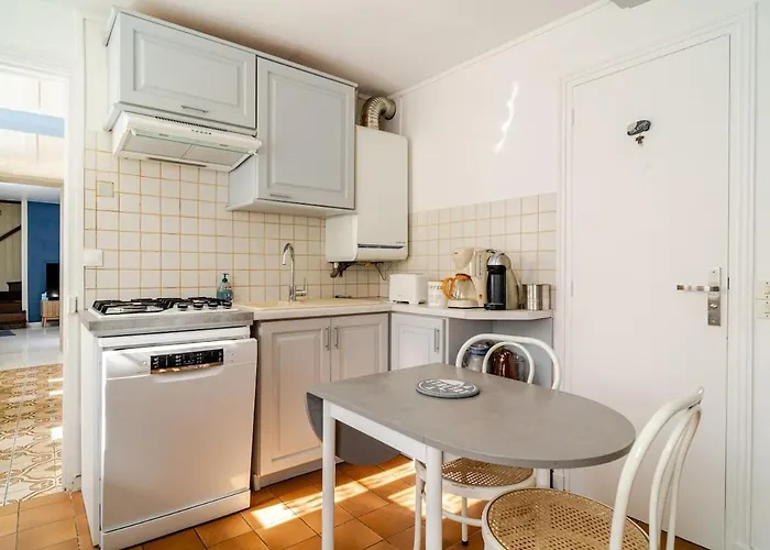 Сasa de vacaciones Maison Meublé 3 étoiles *